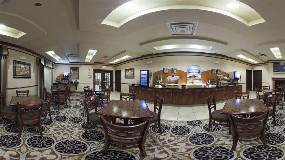 Holiday Inn Express Hotel & Suites Mcpherson By Ihg Luaran gambar