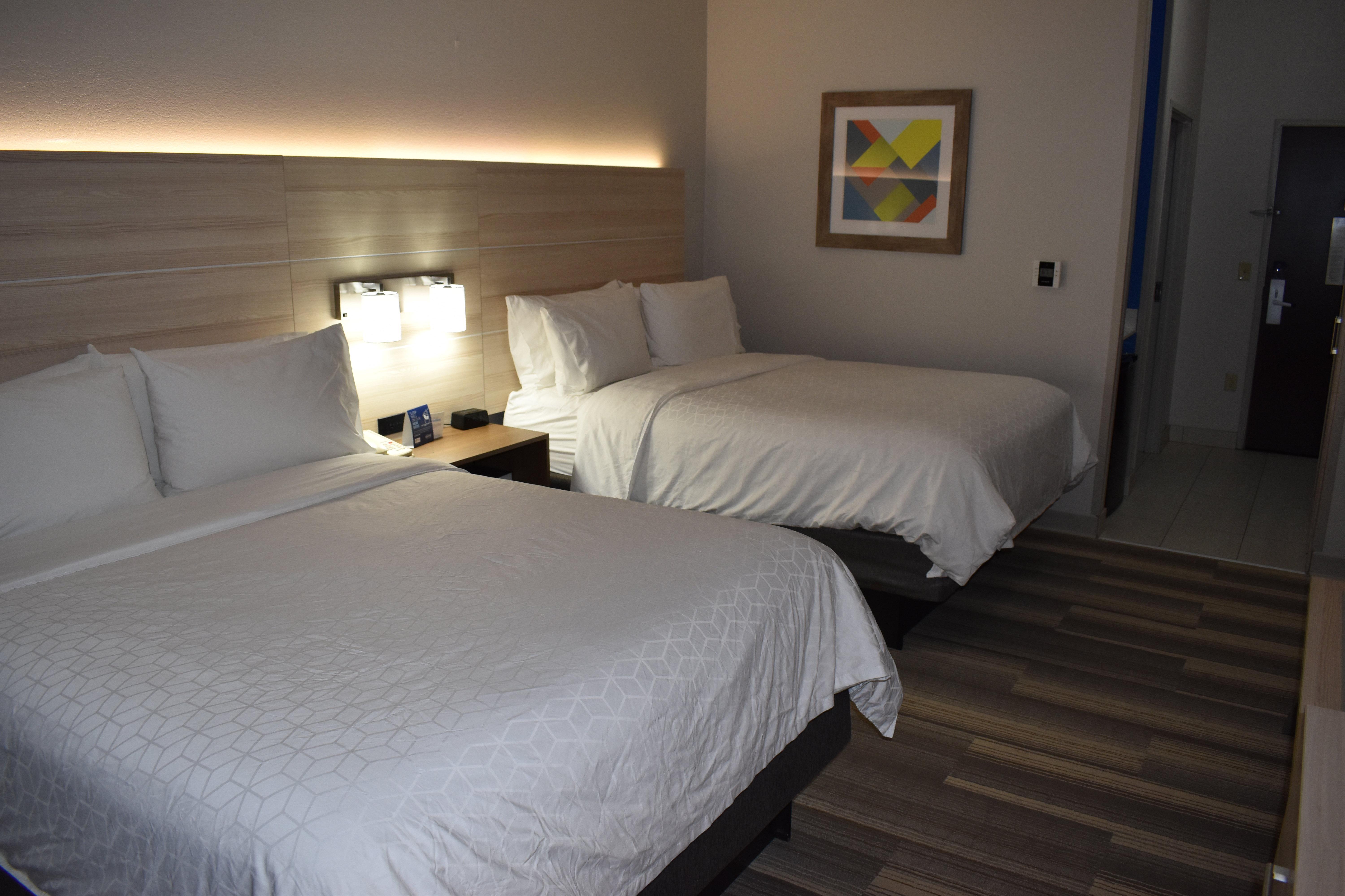Holiday Inn Express Hotel & Suites Mcpherson By Ihg Luaran gambar