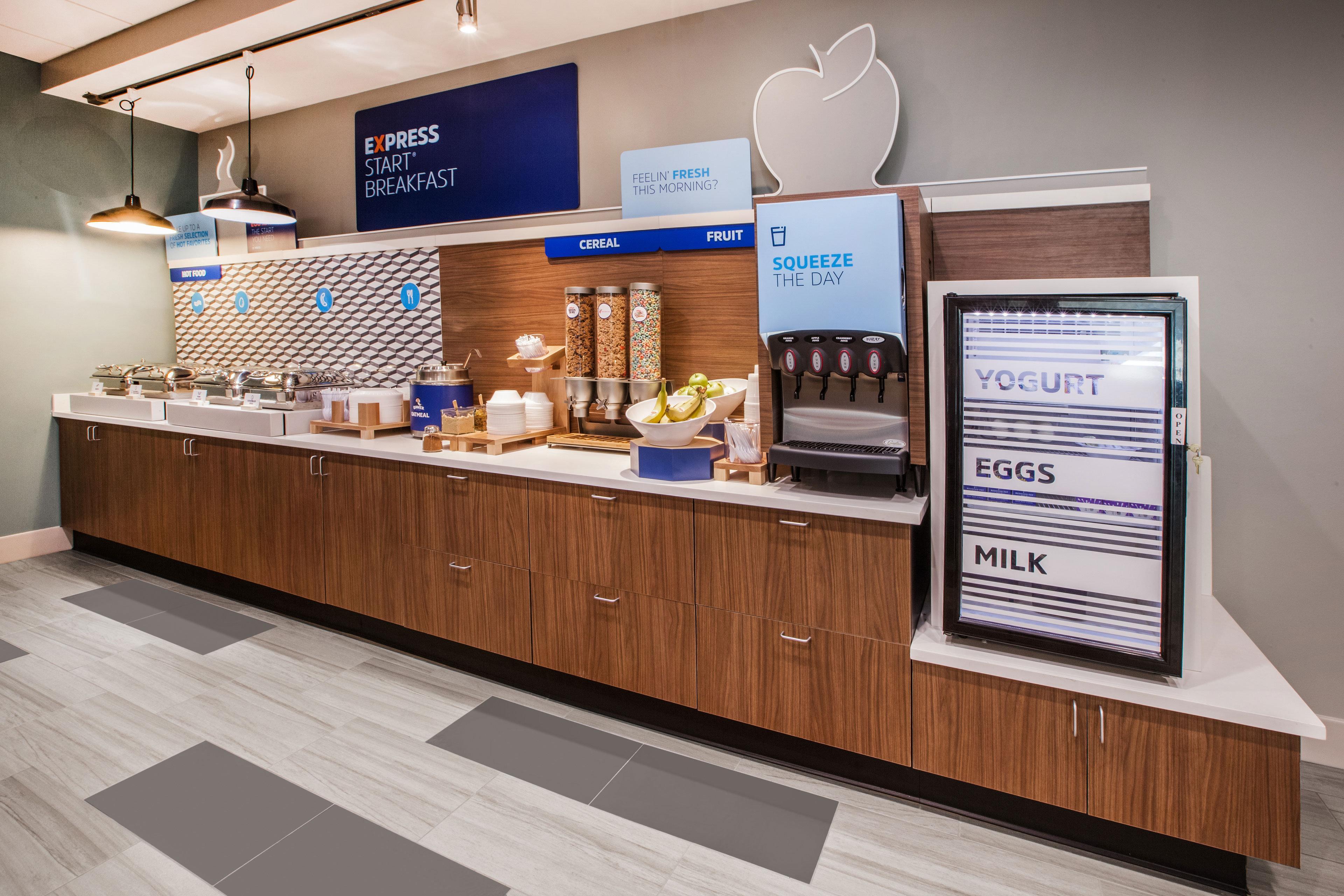 Holiday Inn Express Hotel & Suites Mcpherson By Ihg Luaran gambar