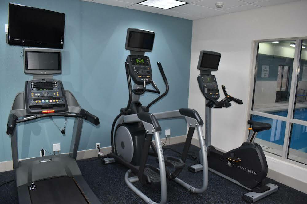 Holiday Inn Express Hotel & Suites Mcpherson By Ihg Luaran gambar