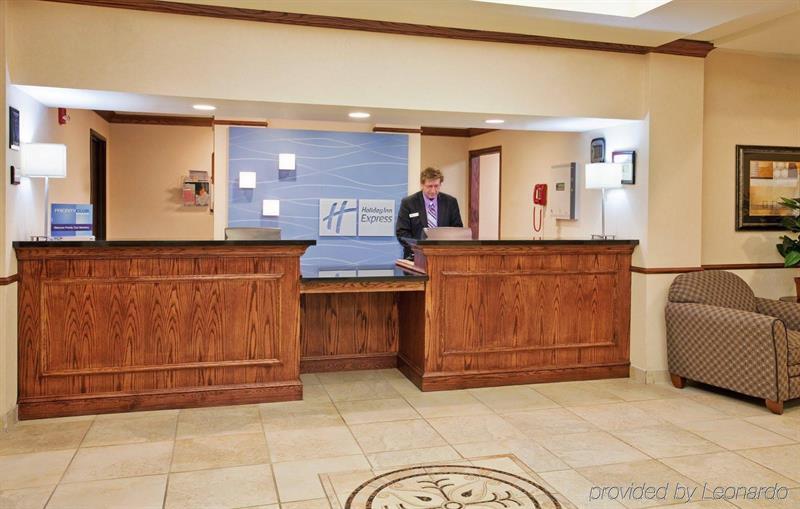 Holiday Inn Express Hotel & Suites Mcpherson By Ihg Luaran gambar